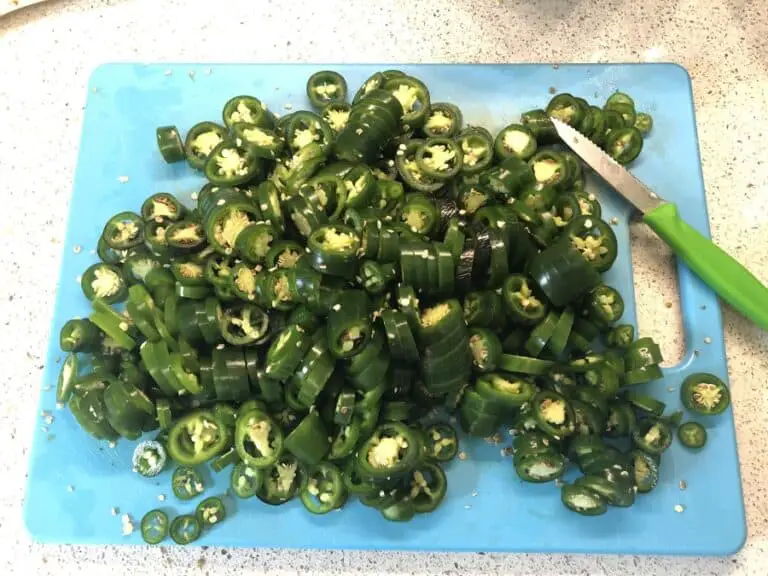 What to Do if You Get Jalapeño Pepper in Your Eyes The Spicy Trio